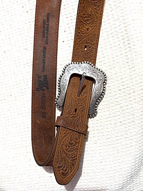 Tony Lama Accessories - TONY LAMA WOMEN'S TOOLED LEATHER LAYLA BELT Size 30 C50739 pre-owned